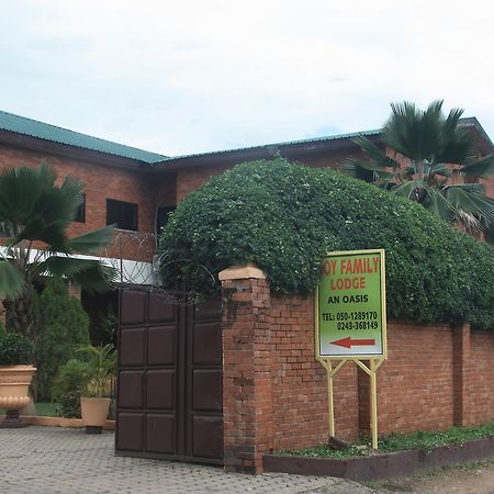 Joy Family Lodge Amasaman Екстериор снимка