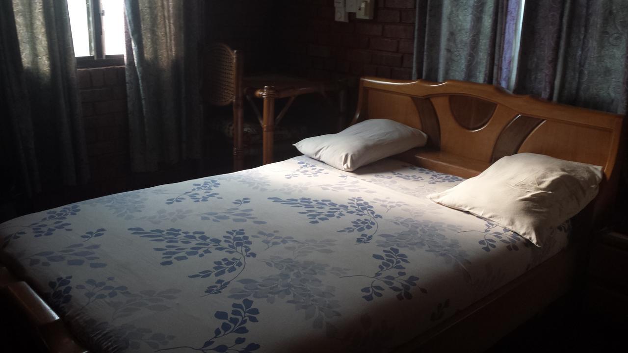 Joy Family Lodge Amasaman Стая снимка
