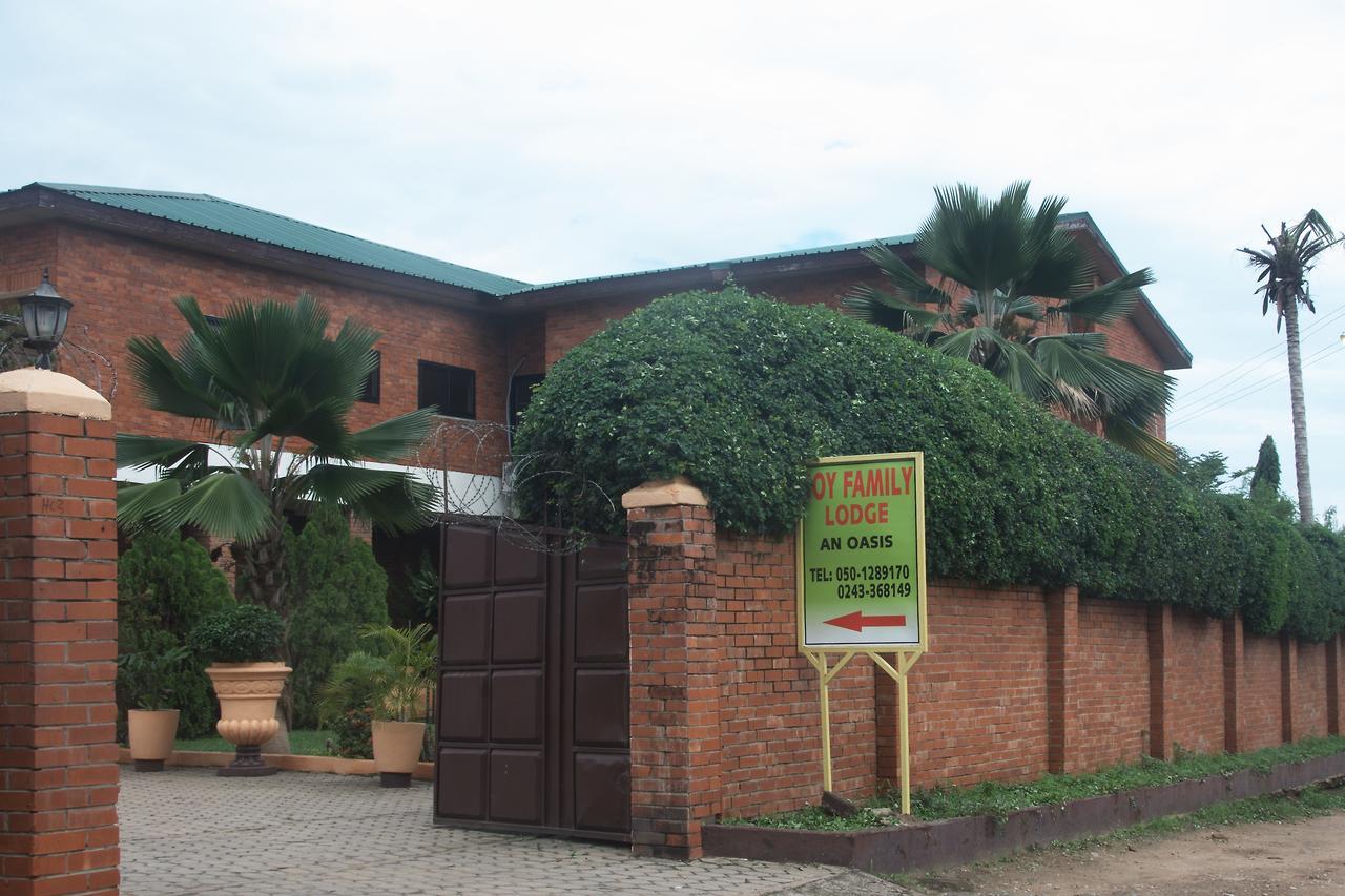 Joy Family Lodge Amasaman Екстериор снимка